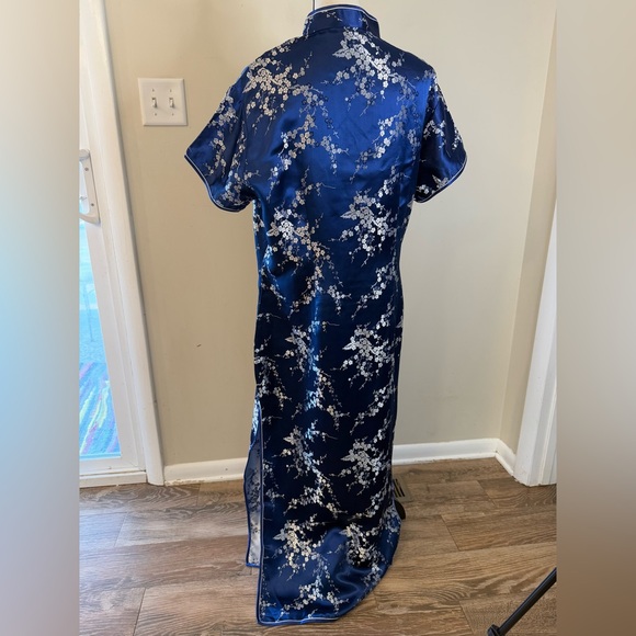 Jin Lin Asian influenced blue & white embroidered maxi dress SZ LG - Picture 3 of 12